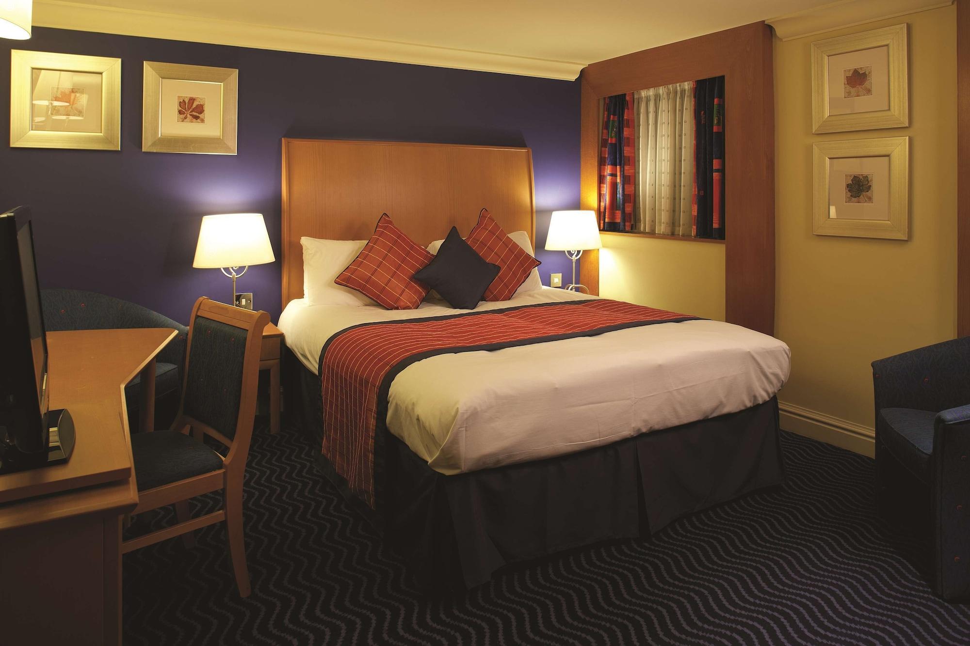The Bull Hotel; Sure Hotel Collection By Best Western 피터버러 객실 사진