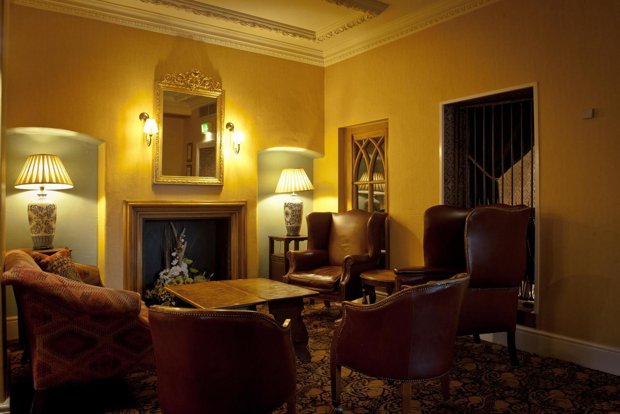 The Bull Hotel; Sure Hotel Collection By Best Western 피터버러 외부 사진