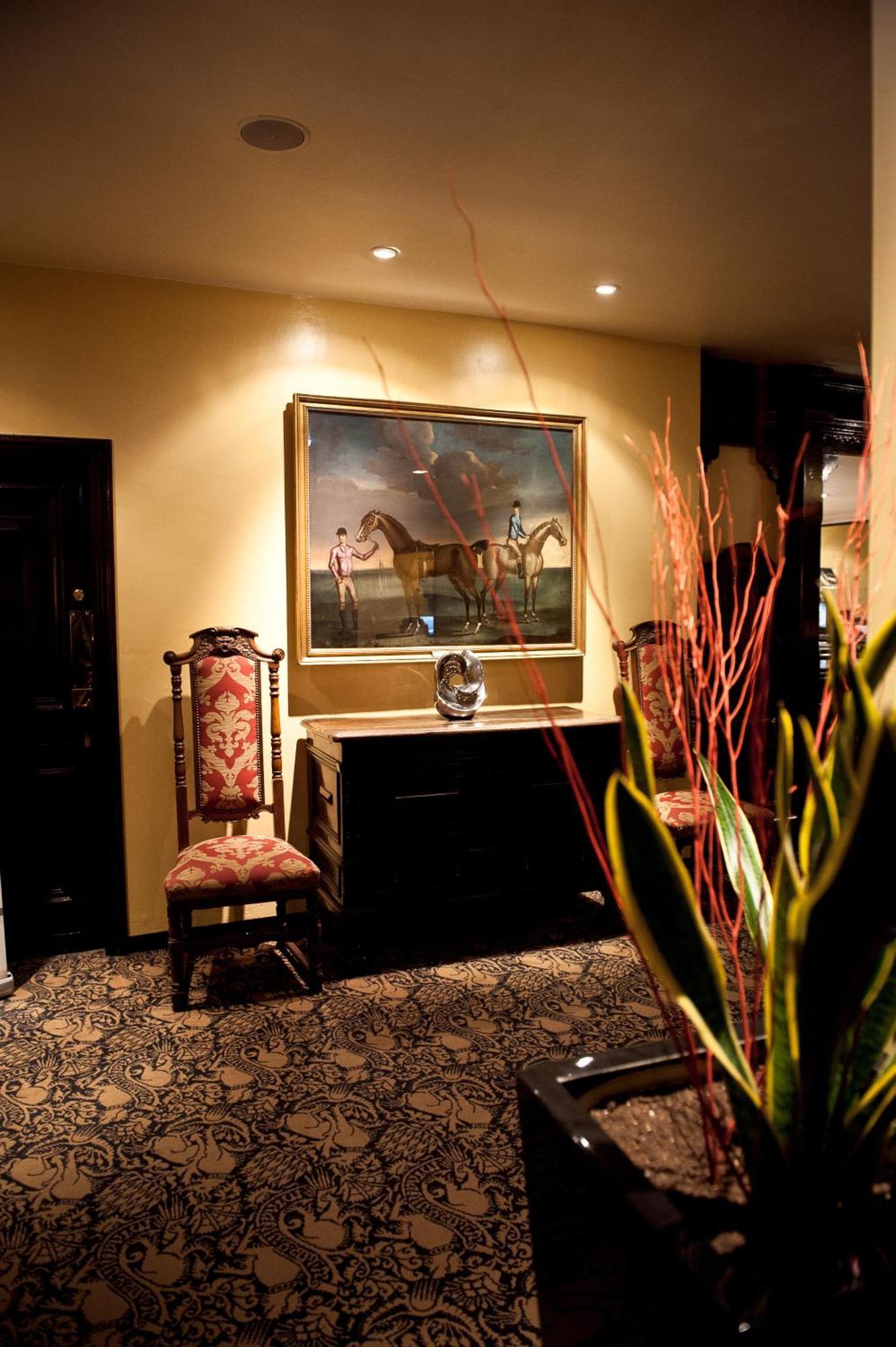 The Bull Hotel; Sure Hotel Collection By Best Western 피터버러 외부 사진