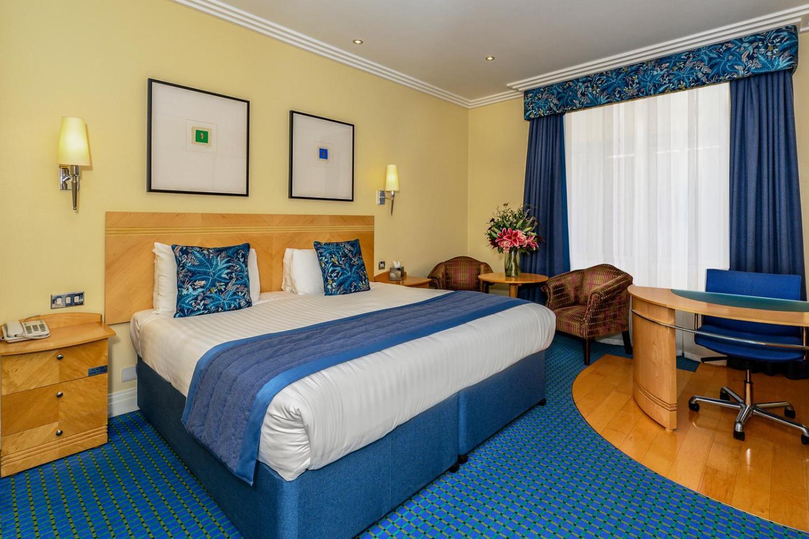 The Bull Hotel; Sure Hotel Collection By Best Western 피터버러 외부 사진