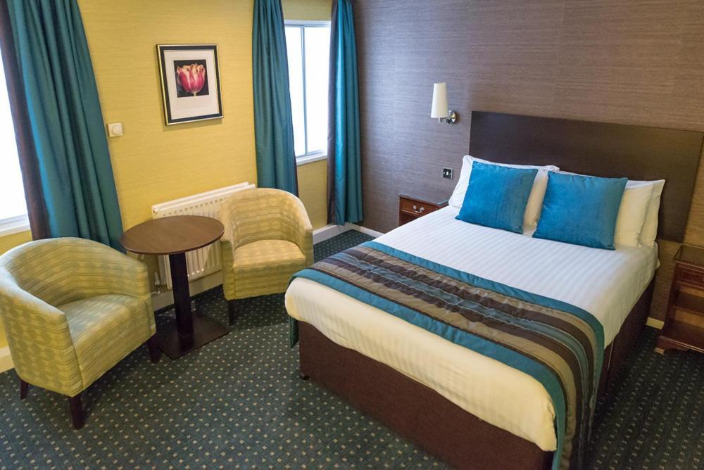 The Bull Hotel; Sure Hotel Collection By Best Western 피터버러 객실 사진