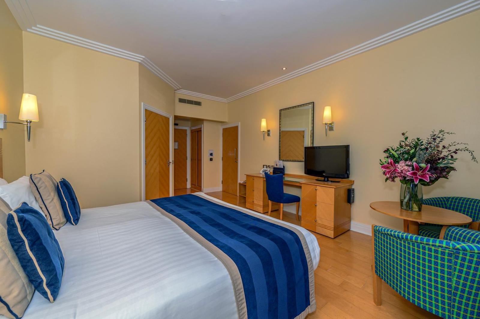 The Bull Hotel; Sure Hotel Collection By Best Western 피터버러 객실 사진